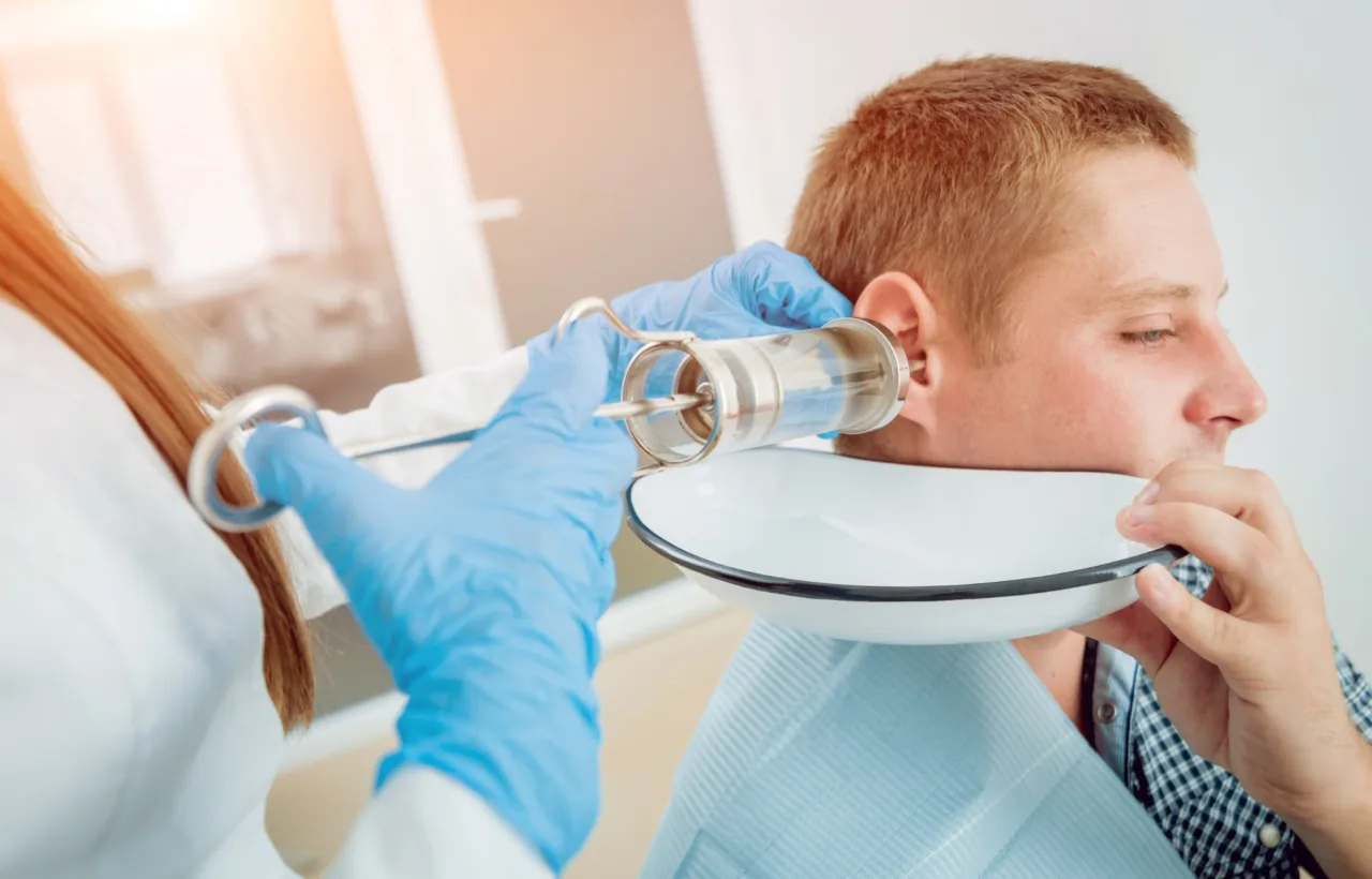 how to unclog ears from congestion