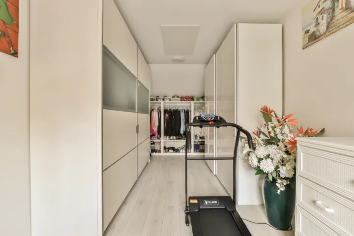walking closet organization ideas